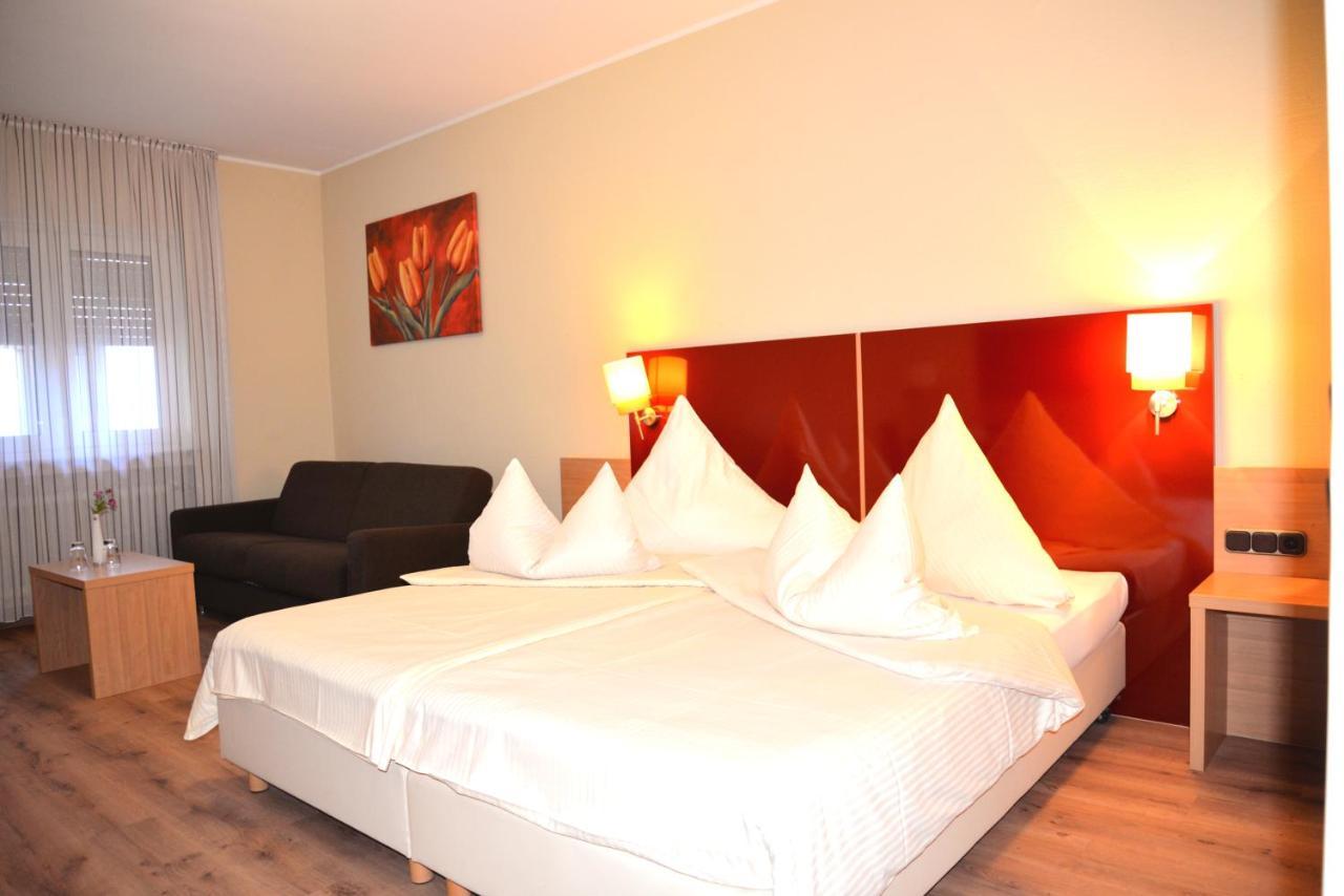 Hotel Paffhausen Wirges エクステリア 写真