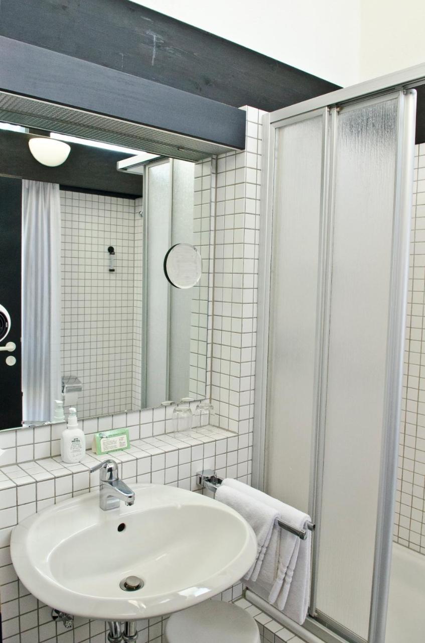 Hotel Paffhausen Wirges エクステリア 写真